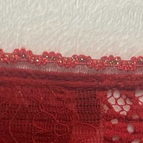 XoXo Collection Vintage Lined Lace Cami with BraTop - Picture 4 of 6